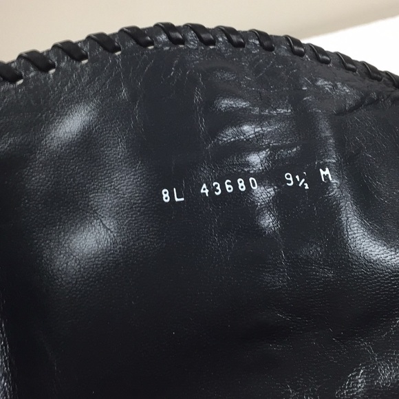 Stuart Weitzman Knee High Black Leather Winter Boots 3.5” Heel Full Zipup EUC - Picture 5 of 9